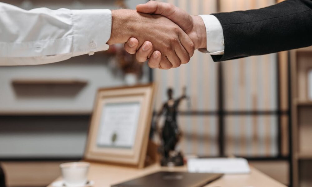 hire-a-trusted-repetitive-strain-injury-attorney-in-topeka-to-protect-your-rights